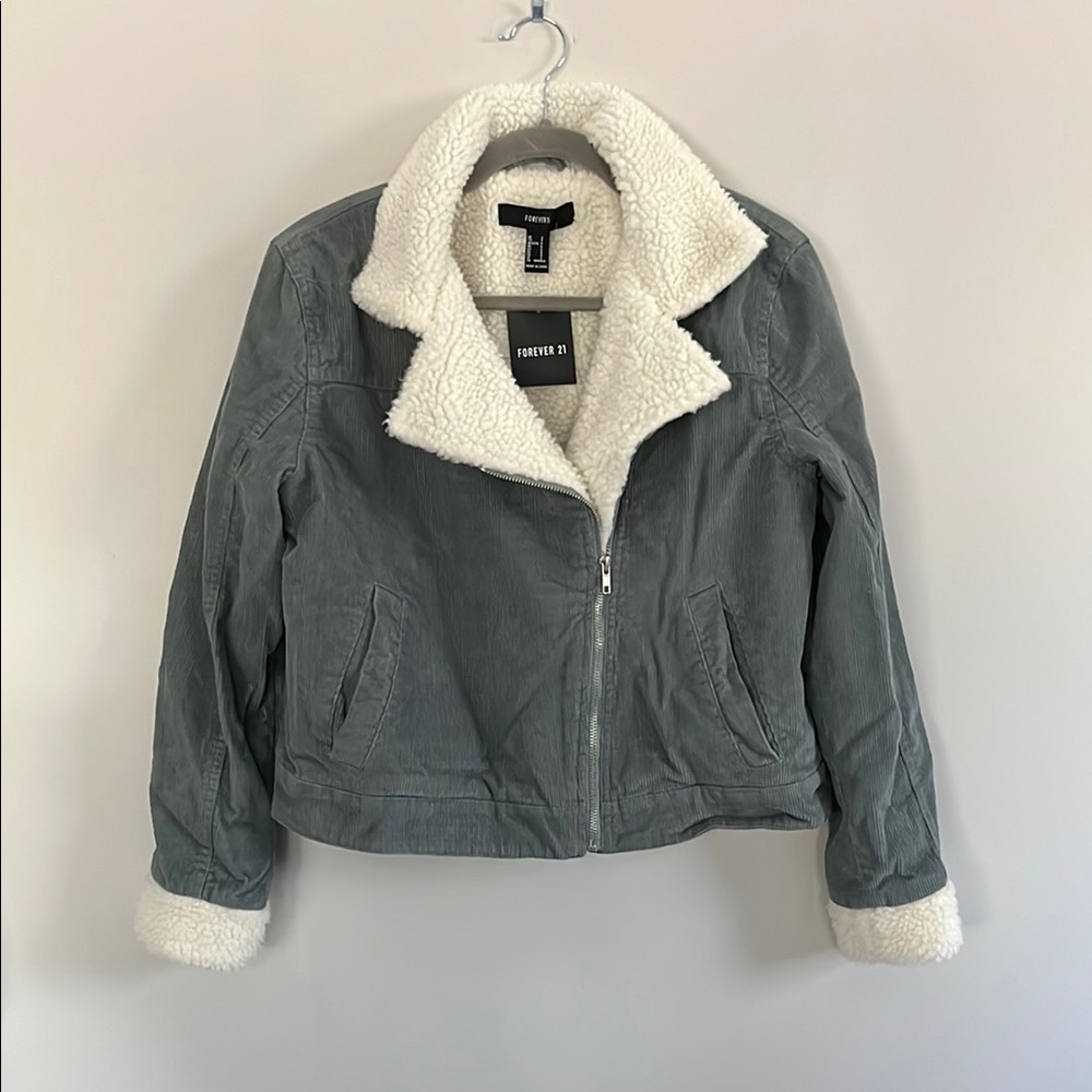 NWT Forever 21 Mint and Cream Teddy Jacket Plush Collar